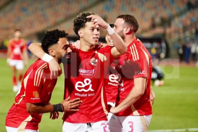 احتفال إمام عاشور لاعب الأهلي